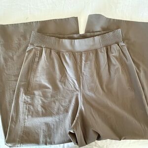 Lululemon Stretch Woven High-Rise Wide-Leg Cropped Pant Nomad